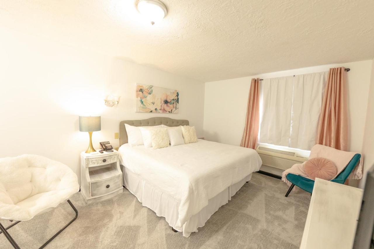 Hotel Ec Reed's Mercantile And